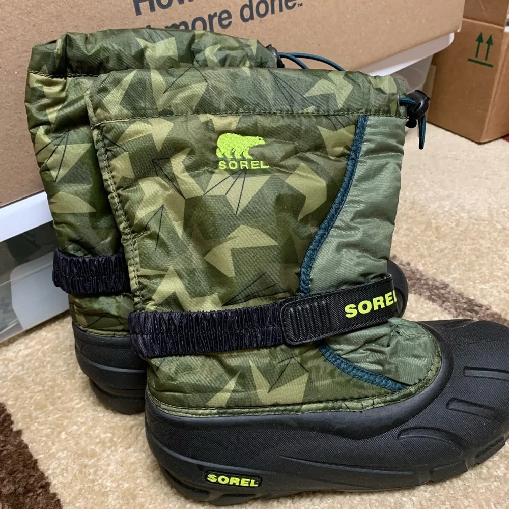 Sorel Men’s Green Camo Winter Boots
